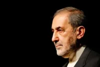 واکنش علی ولایتی به دیدار پوتین و ترامپ ؛ سرزمین ایران قابل معامله نیست