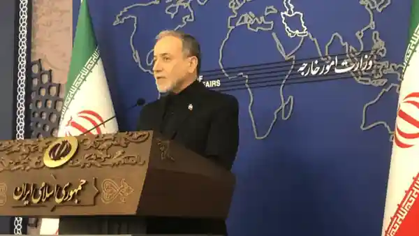 عراقچی : تقاضای آتش بس ندادیم