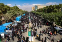 پیاده روی اربعین جاماندگان حسینی در تهران : آغاز مسیر ۱۳ کیلومتری با حضور پرشور مردم