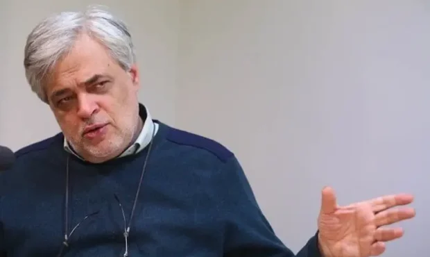 انتقاد محمد مهاجری از علی شمخانی : به جای کلید پرونده هستهای ؛ قفل پرونده بودید انتقاد محمد مهاجری از علی شمخانی : به جای کلید پرونده هستهای ؛ قفل پرونده بودید
