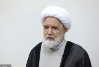 مهدی کروبی : کشور در وضعیت بحرانی است