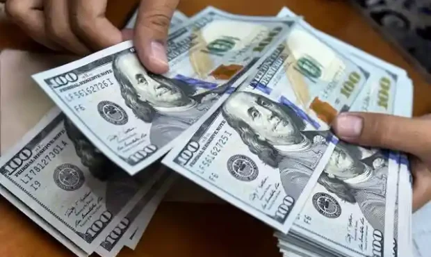 قیمت خرید و فروش دلار و یورو یکم فروردین ۱۴۰۵