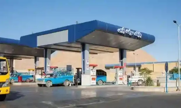 عارف نرخ چهارم بنزین را تأیید کرد؛ قیمت بنزین تا ۸۰ هزار تومان عارف نرخ چهارم بنزین را تأیید کرد؛ قیمت بنزین تا ۸۰ هزار تومان