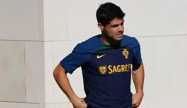 پدرو نتو ستاره پرتغالی چلسی با الهلال توافق رسید