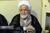 حضور کروبی در مراسم ترحیم همسر آیت‌الله موسوی بجنوردی
