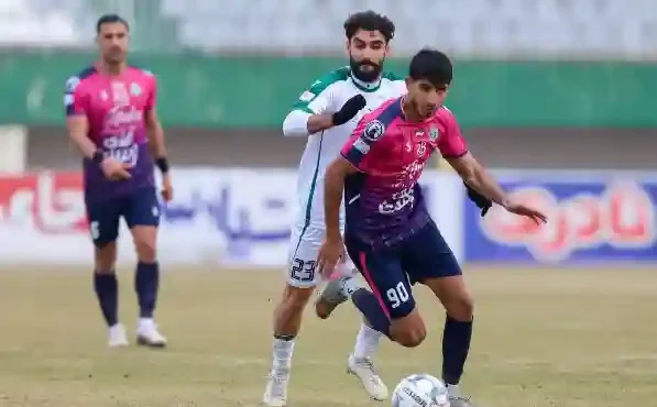کوروش اژدهاکش در آستانه پیوستن به پرسپولیس