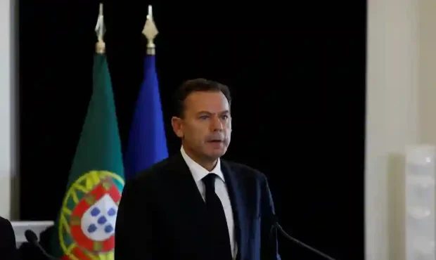 نخست‌وزیر پرتغال: استفاده آمریکا از پایگاه هوایی لاژس در جنگ با ایران قانونی است